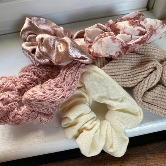 Anthropologie Hair Scrunchie Bundle - Picture 4 of 5
